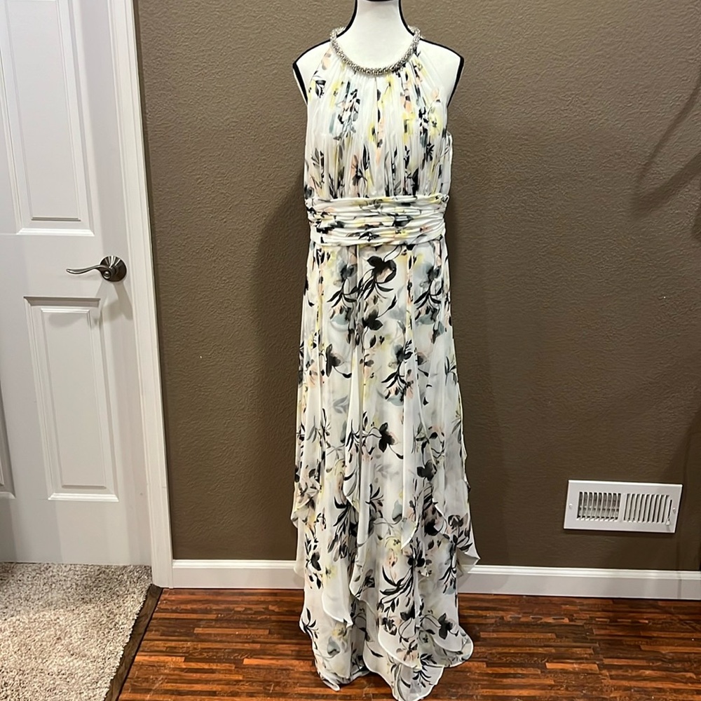 Calvin Klien floor length women’s dress. Worn once, freshly dry cleaned.